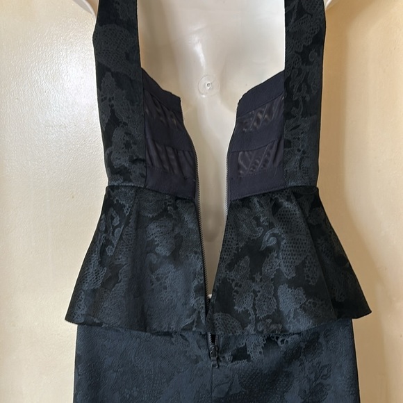Alice + Olivia black brocade with peplum cocktail dress size 8 - Picture 14 of 16